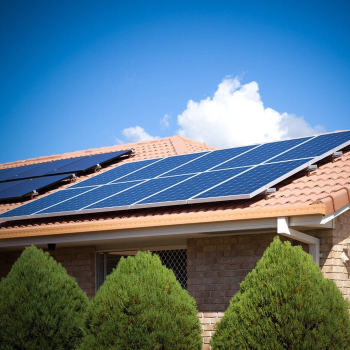how much do solar panels save