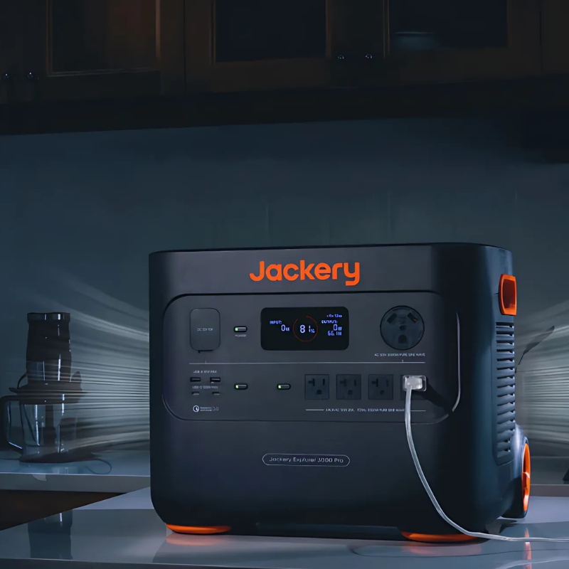 Jackery Explorer 3000 Pro Portable Power Station