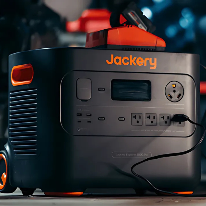 Jackery Explorer 3000 Pro Portable Power Station