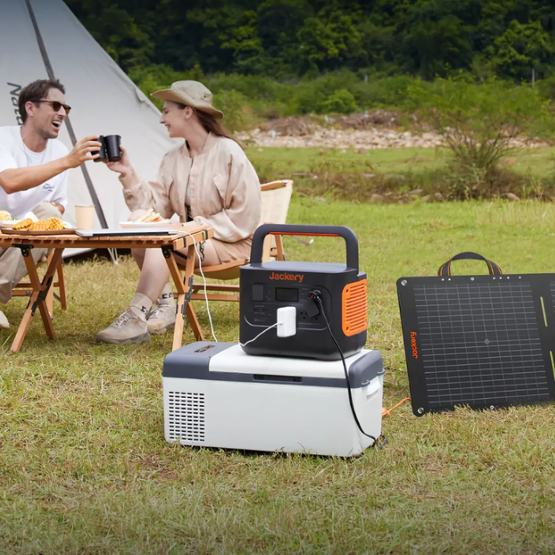 Jackery Explorer 880 Pro Portable Power Station