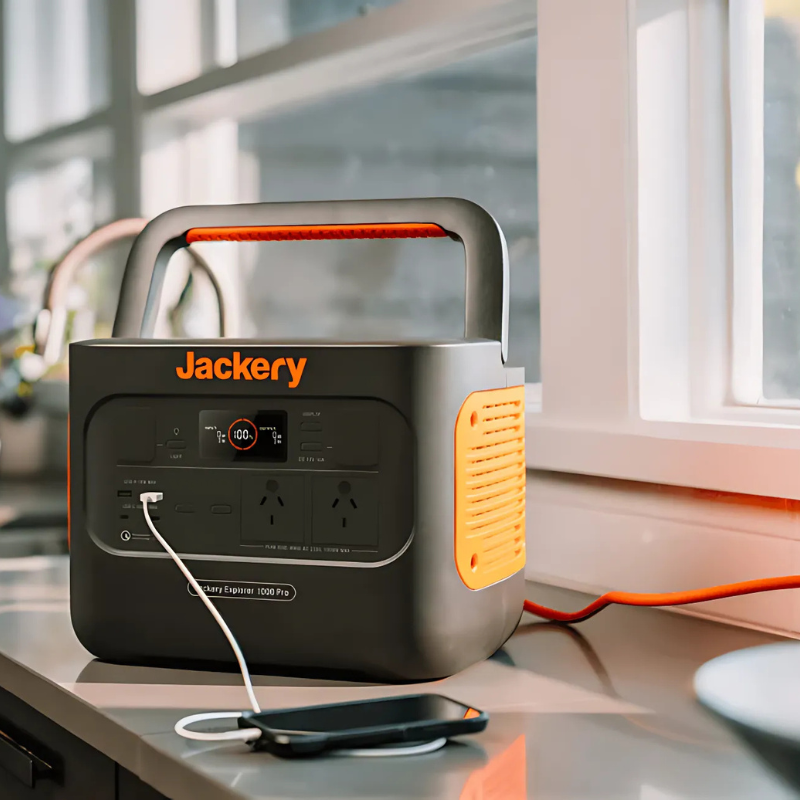 Jackery Explorer 3000 Pro Portable Power Station