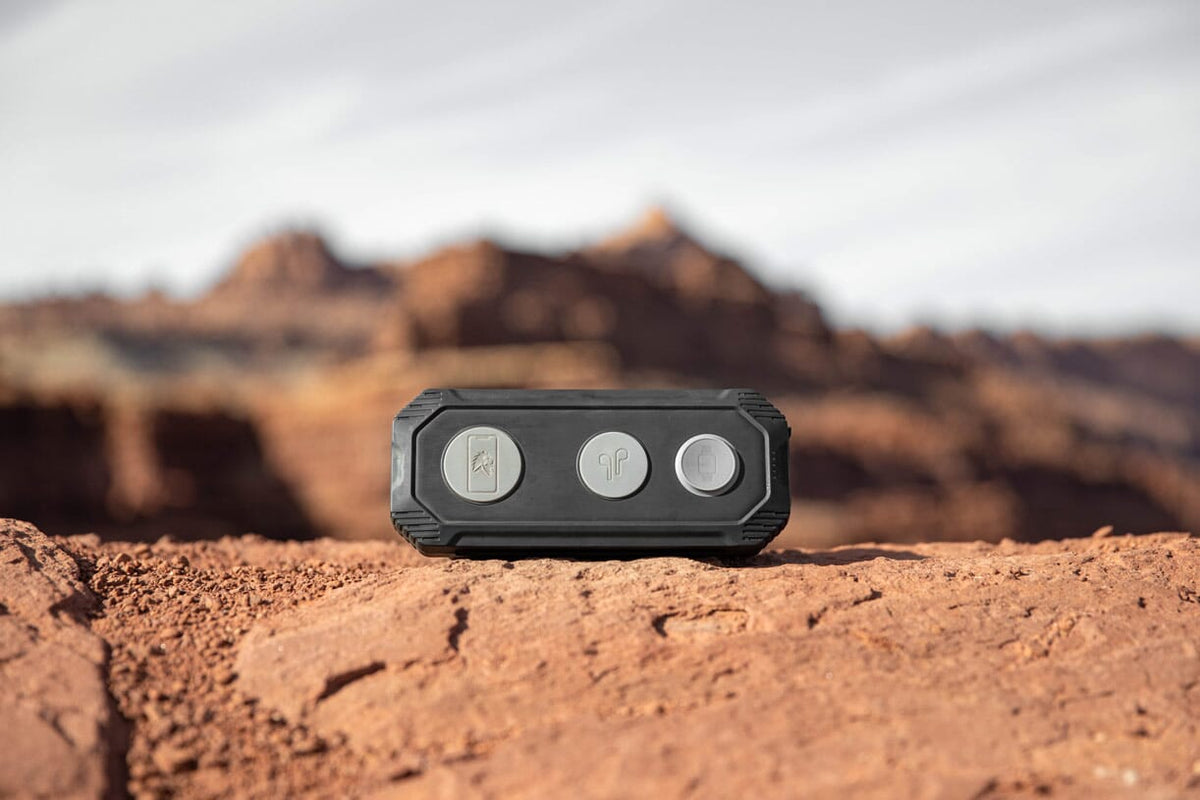 Lion Energy Lion Eclipse Mag - 99.9Wh Wireless Charger (Phone, Ear Buds, Watch) Power Bank Lion Energy